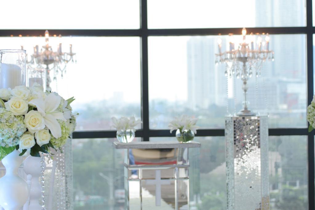 Menara Peninsula Hotel Jakarta Exterior photo